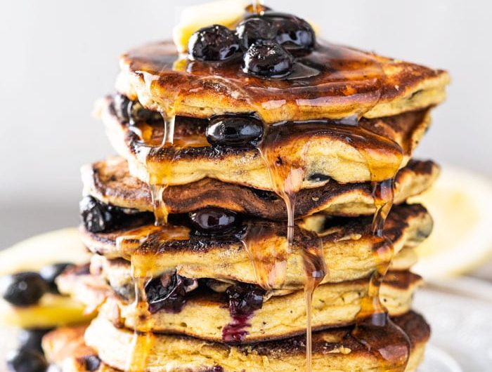 CHOCOLATE PANCAKE WITH BLUEBERRY BUTTER
