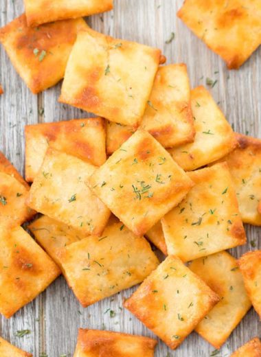 CHEESY KETO CRACKERS