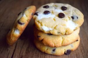 keto chocolate chip cookies 