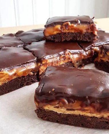 KETO SNICKERS BROWNIES