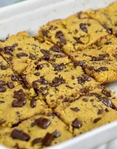 Keto Chocolate Chips Bars