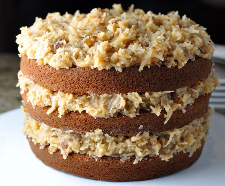 KETO MINI GERMAN CHOCOLATE CAKE COOKING POIN T
