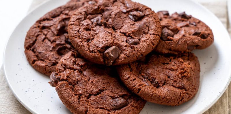 Keto Double Chocolate Chip Cookies
