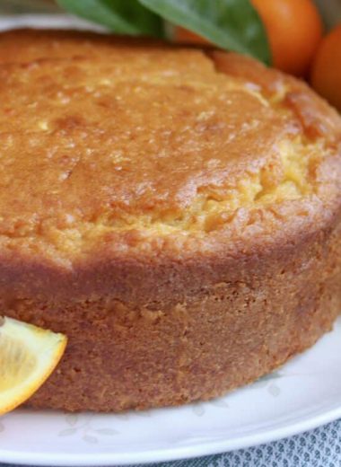 Keto Lemon Yogurt Cake