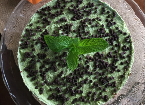 Low Carb Mint Chocolate Chip Cheesecake