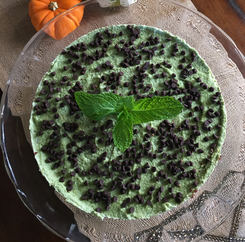 Low Carb Mint Chocolate Chip Cheesecake