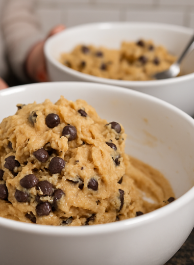 High-Protein Cottage Cheese Cookie Dough Recipe