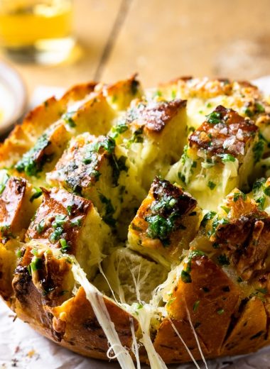 Sourdough Discard Garlic Pull Apart Bread