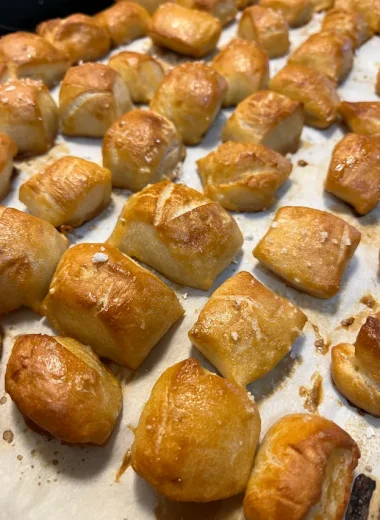 Sourdough Pretzel Bites