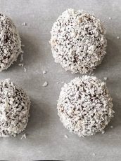 Christmas Snowballs