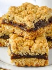 Traditional Newfoundland Date Squares