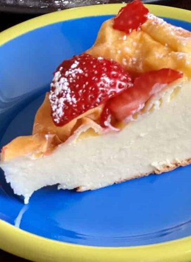 3-Ingredient Greek Yogurt Cake