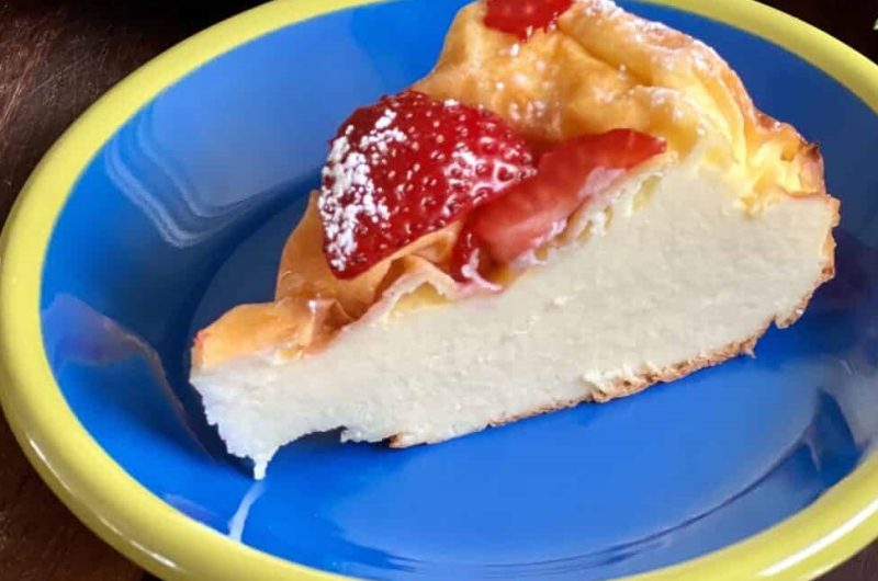 3-Ingredient Greek Yogurt Cake