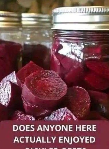 Sweet & Tangy Pickled Beets