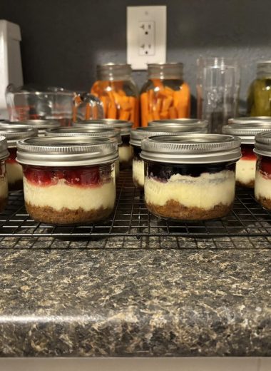 Dreamy Rhubarb Cheesecake Dessert Cups